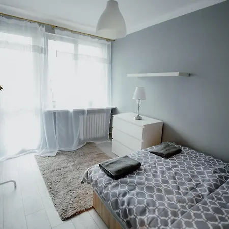 High Standard-university District Апартаменты Лодзь