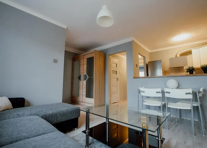 Daire High Standard-university District *