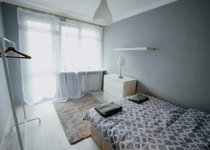 High Standard-university District Апартаменты Лодзь